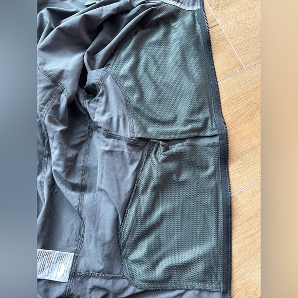 Outdoor Research Women's Ferrosi Jacket - Picture 7 of 8